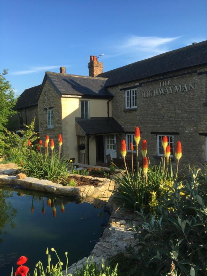 The Highwayman Hotel Kidlington Exterior photo